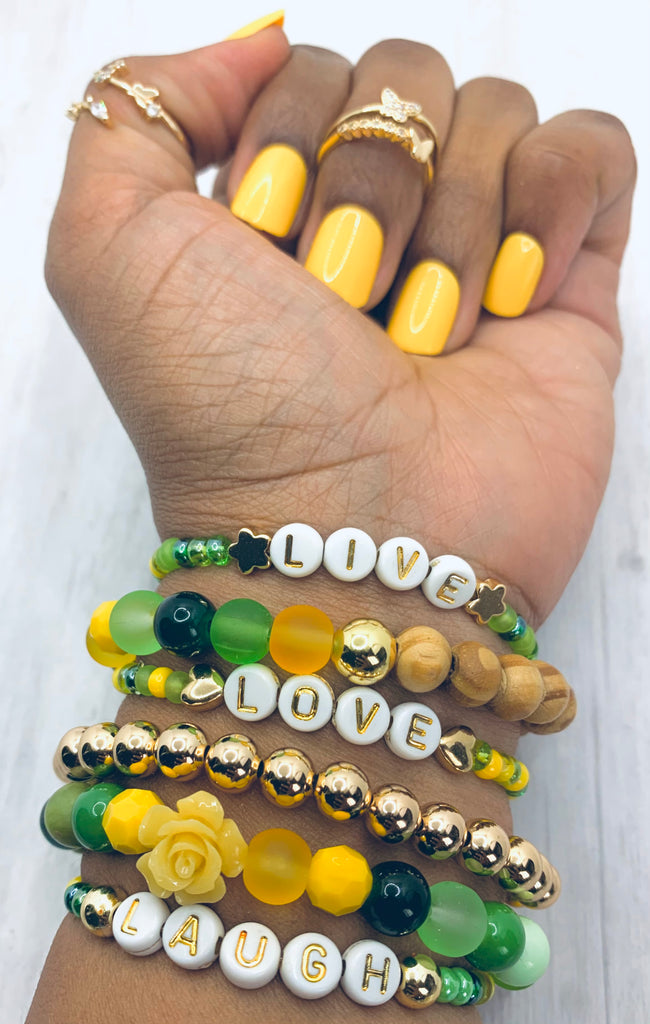 beeeeu live love and laugh bracelet set with yellow and green